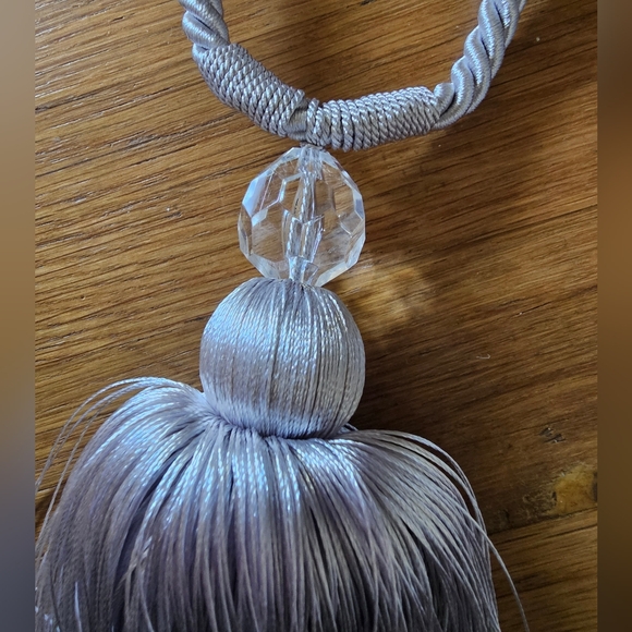 Bel Avenir Silver Magnetic Tassel Curtain Tiebacks Qty 4 Decorative Drape Ties - Picture 5 of 9